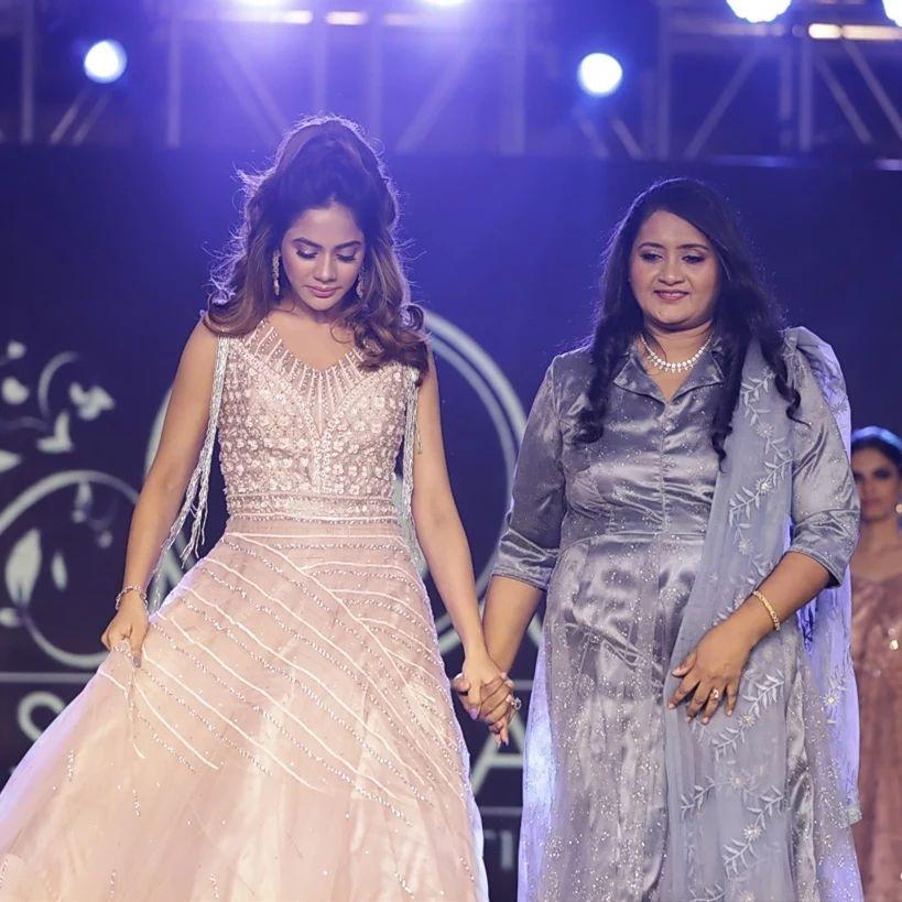 Saraaz Designer Boutique