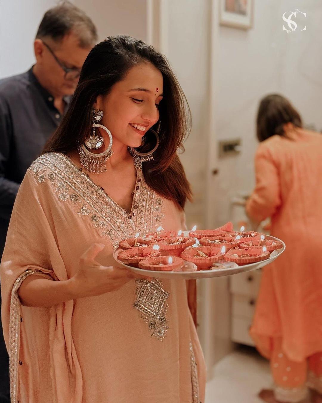 Sureena Chowdhri
