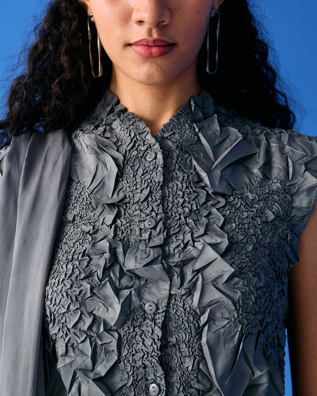 Grey Crinkled Top paired with Black & Grey saree